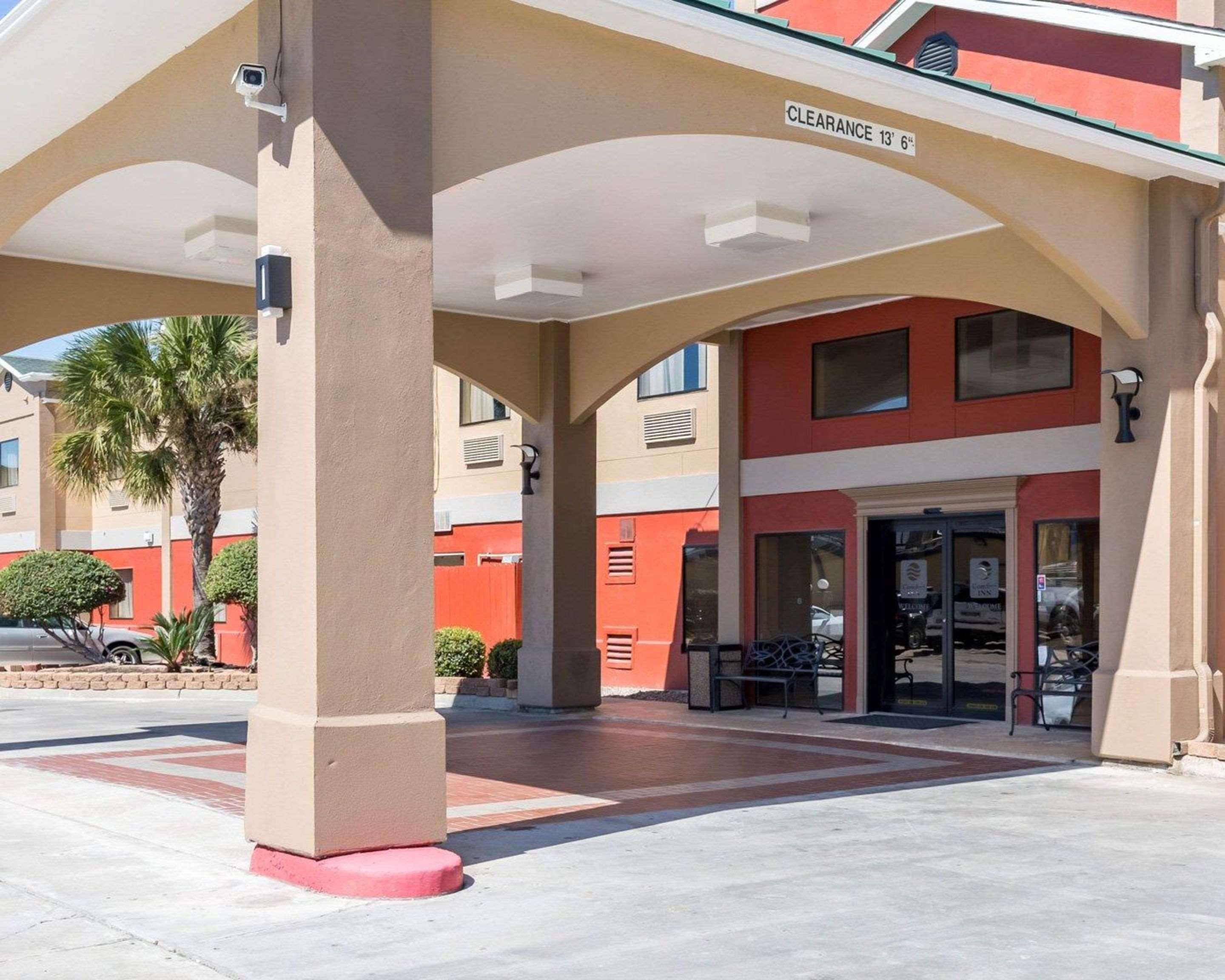 Econo Lodge Inn & Suites East Houston I-10 Extérieur photo