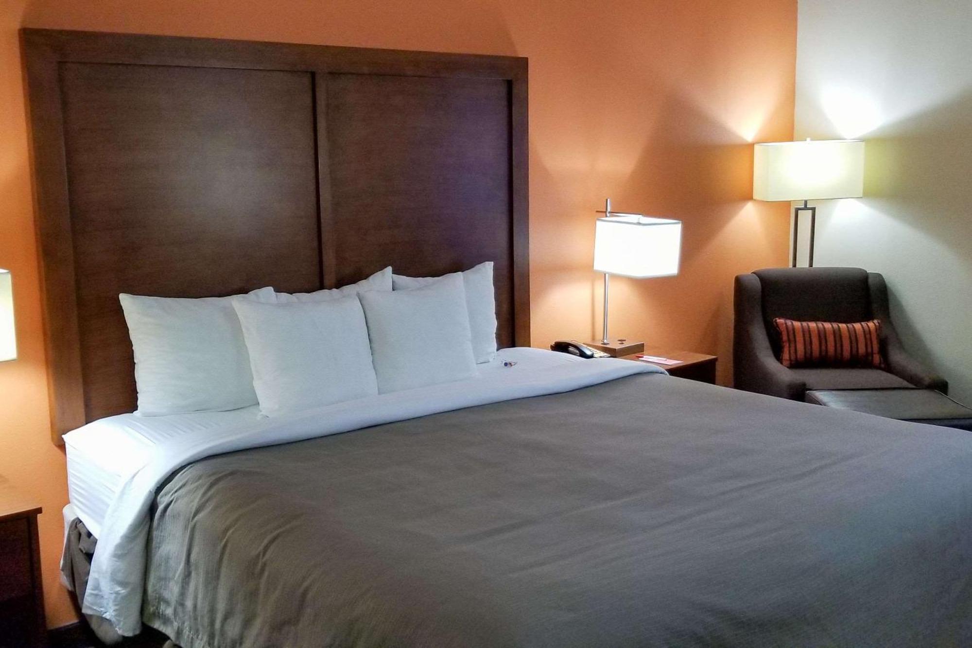 Econo Lodge Inn & Suites East Houston I-10 Extérieur photo